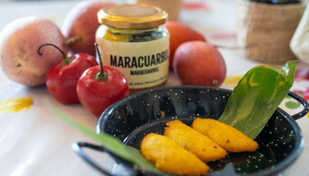 Você degustará deliciosas empanadas colombianas