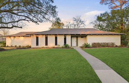 Pool Hot-Tub - 4 BR Luxury Home in Friendswood - Foto 6