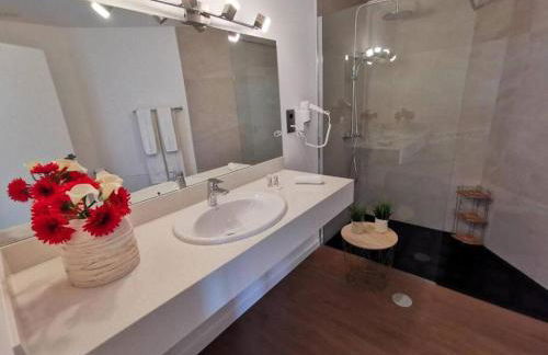 Chalé Esmeralda - Charming Studios in Calheta Beach - Foto 21