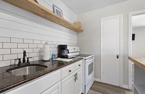 Comfortable Near AMI Patio BBQ - Foto 14