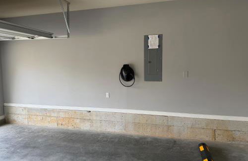 Open Plan Arcade Home with Natural Hardwoods Sleeps 10 - Foto 18