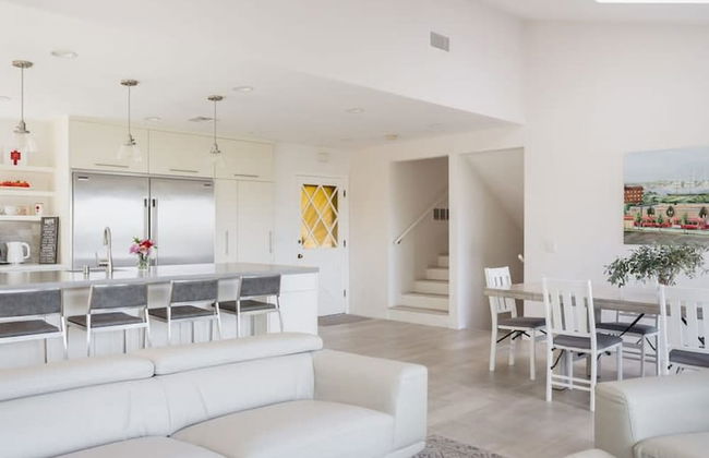 Spacious and Bright 5-bedroom Oasis Pool and Yard - Foto 6