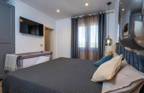 4 Bedroom Stunning Home In Nedescina - Foto 23