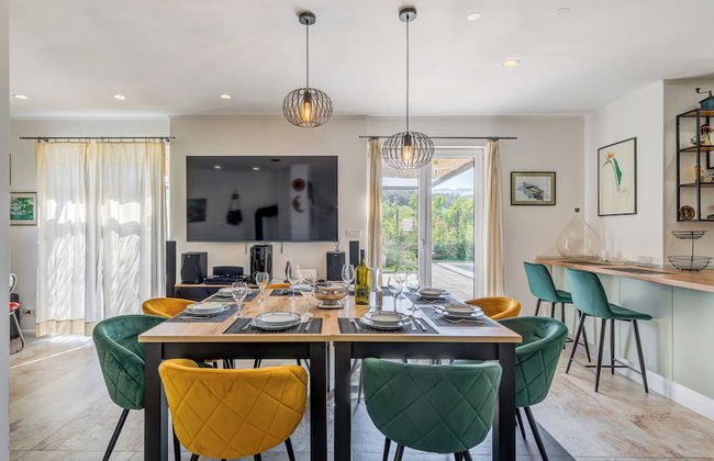 Villa Gariful, Sleeps 8 with Pool & Pet Friendly - Foto 34