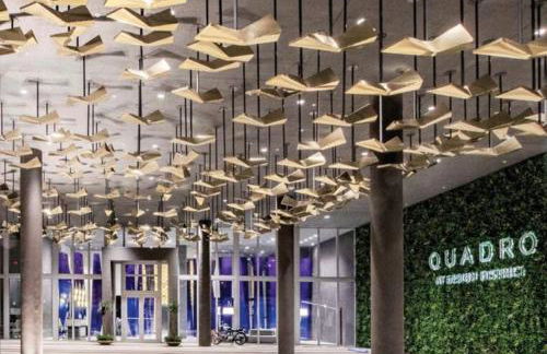 Sleek 2BD 2BA Condo In Miami Design District - Photo 32