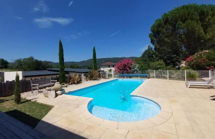 Terre de Crussol - Gite 3 étoiles en Ardèche, avec piscine et clim, 2-4 personnes - Photo 2