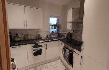 Central Caversham Reading one bed flat - Photo 8