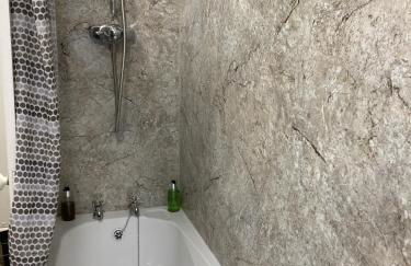 Pinewood Cottage Self Catering Apartments and studio apartments - Photo 26