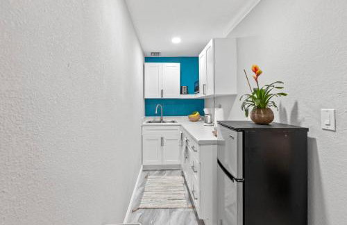 Charming Hideaway Near Beach, Nightlife & Shops - Foto 5