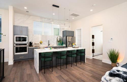 Huge 4BR, Near Memorial Park, Rooftop & Garage - Foto 49