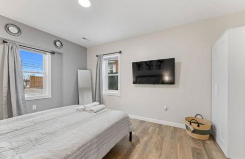 Two Dulles homes 1 price sleeps 16 w-EV parking - Foto 13