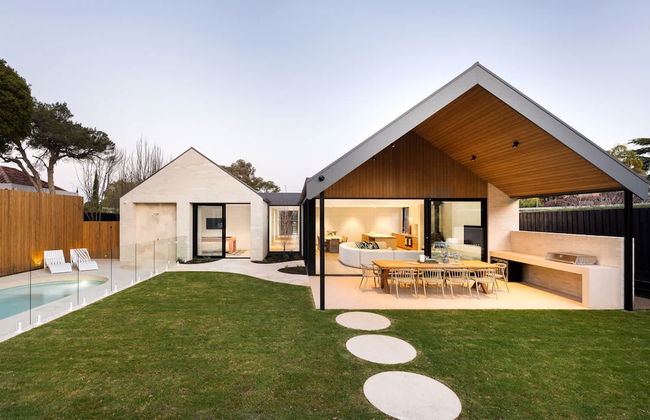 Maude Luxe Resort Style Amenities - Foto 1