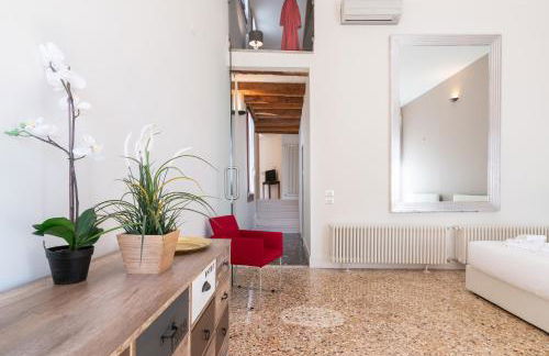 Casanova Deluxe Apartment by Wonderful Italy - Photo 18