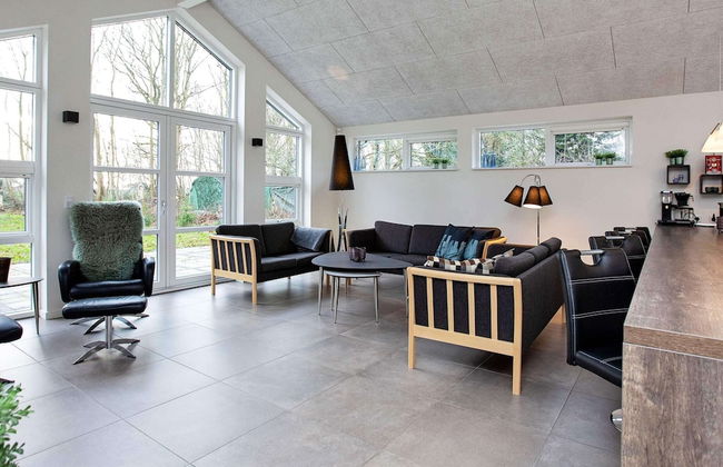 14 Person Holiday Home in Stroby - Foto 18