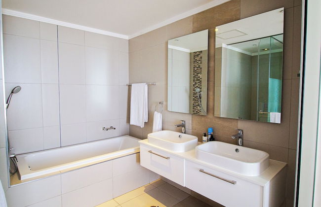Sandton Smart Apartment Eighteen - Photo 13