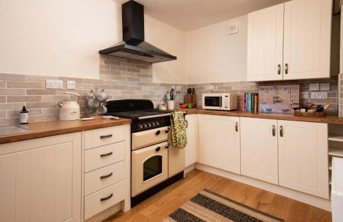 Bakers Cottage - Photo 4