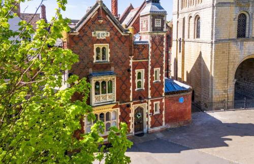 Tower Cottage - Medieval Grid Townhouse - Foto 52