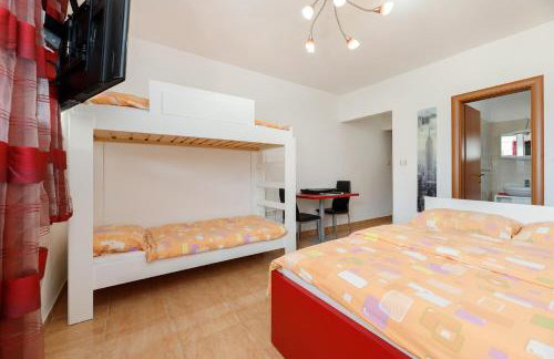 Villa Lavanda - family friendly, beachfront - Photo 33