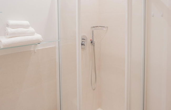 Valarin Como Luxory Apartment Wellness - Foto 20