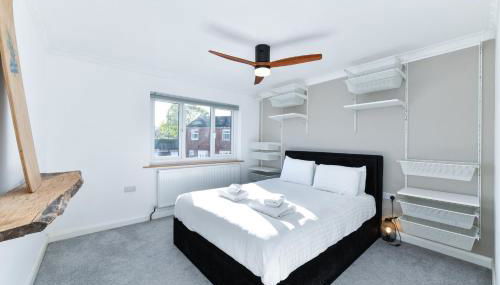 Morgan House- 4 Bed House, Near Nottingham Trent Uni - Foto 3, towels