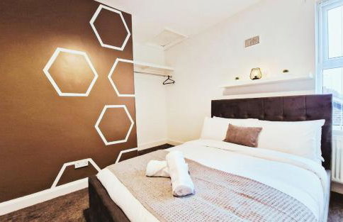 Lodginet Stays - County View - 1BR Flat 4 - Photo 6