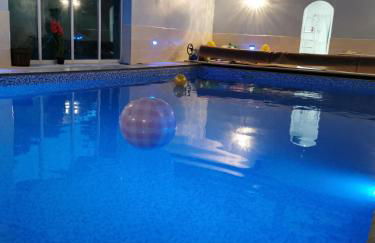 Couples Country Escape includes Private Indoor Pool and Hot tub in North Wales - Foto 35