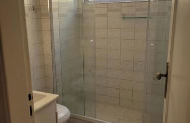 Apartamento com varanda, vista para o mar e ar condicionado - Foto 10