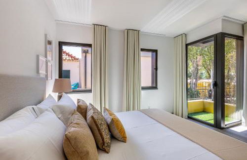 Fort Bay Suite Apartments - Photo 25