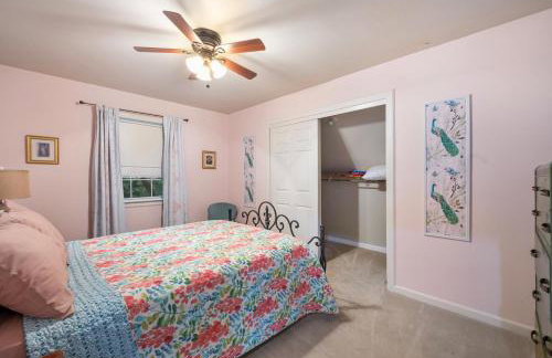 Waterfront & Pet-friendly 3-Acre Home with fire-pit - Photo 15