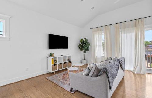 Solace One Houston 1BR with Balcony Views! - Foto 12