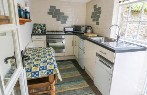 Sally's Cottage - Photo 8