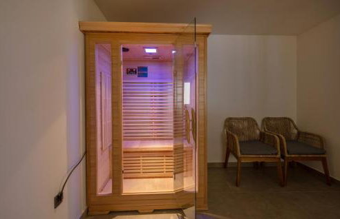 Lovely Home In Plastovo With Sauna - Photo 48