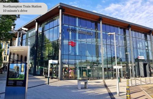 Grange House - Sleeps 6 - Driveway parking, Self-Check-In, Fast Wifi and Sky TV by Yoko Property - Photo 25