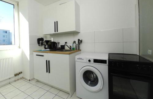 6 Bed Apartment For Work Crews - Foto 12