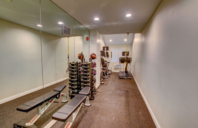 Sunshine Suites at Hillcrest - Photo 34