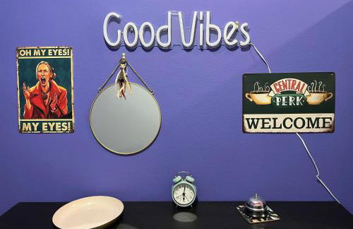 The Art Apartment - Photo 9