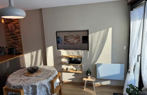 Appartement Les Chalmettes 4 Personnes au pied des Pistes Wifi - Balcon - Parking - Photo 7