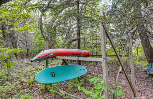 Walk to Lake Superior and Beach Modern Retreat - Foto 17