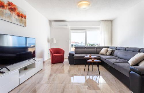 Villa Ana perfect for families with kids and groups,House with heated Pool - Photo 46