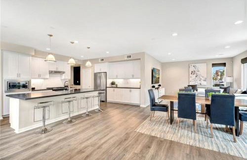 King Size, Patio, Xbox, Great Park - Photo 2