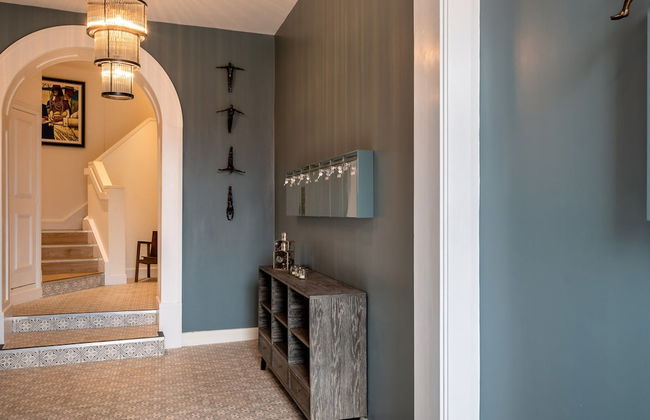 Cathedral View in Exeter - Photo 30