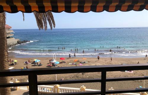 Espectacular en primera línea de la playa - Foto 9