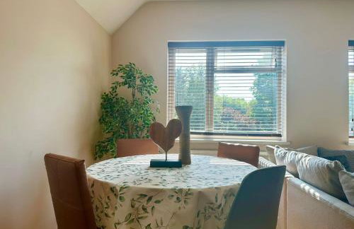 Stylish 2 Bed Apartment sleeps 4 - Foto 9