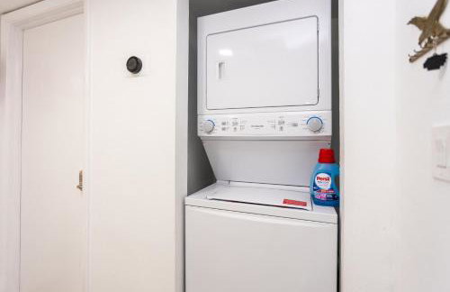 Bass & Sun Condominium 2/2 Bedroom - Photo 26