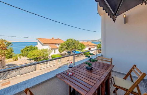 Gorgeous Apartment In Prizna With Wifi - Photo 14