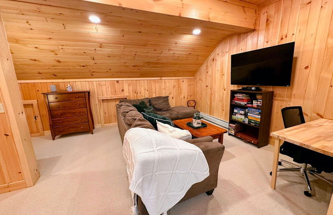 A1 Luxury Bretton Woods Ski-in Ski-out Townhome Next to Beginner ski Area Fast Wifi Keyless Entry - Photo 72