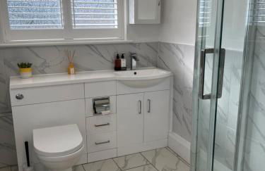 Beautiful, Luxurious 3 Bed house, Perfect for Contractors , Family & Friends - Foto 60