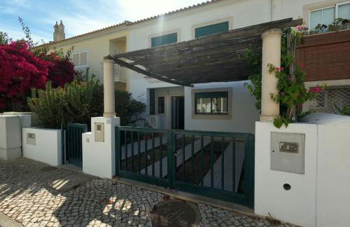 Algarve 4 Bedroom Independent House in Pêra - Foto 3