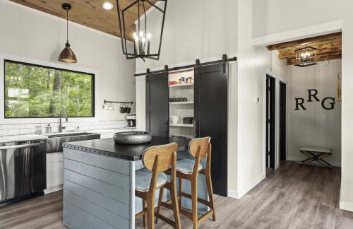 Luxury Hot-Tub WiFi - A Red River Barnhouse - Foto 20