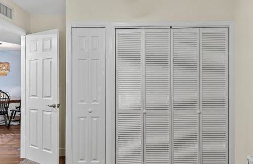 Coastal Paradise Condo Steps To Crescent Beach - Foto 18